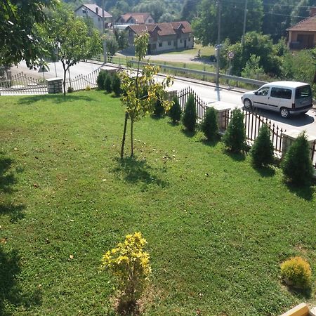 Dubrave Gornje Apartmani Nedim מראה חיצוני תמונה